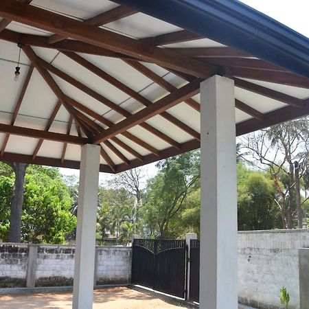 Silverline Guest House Anuradhapura Exterior photo