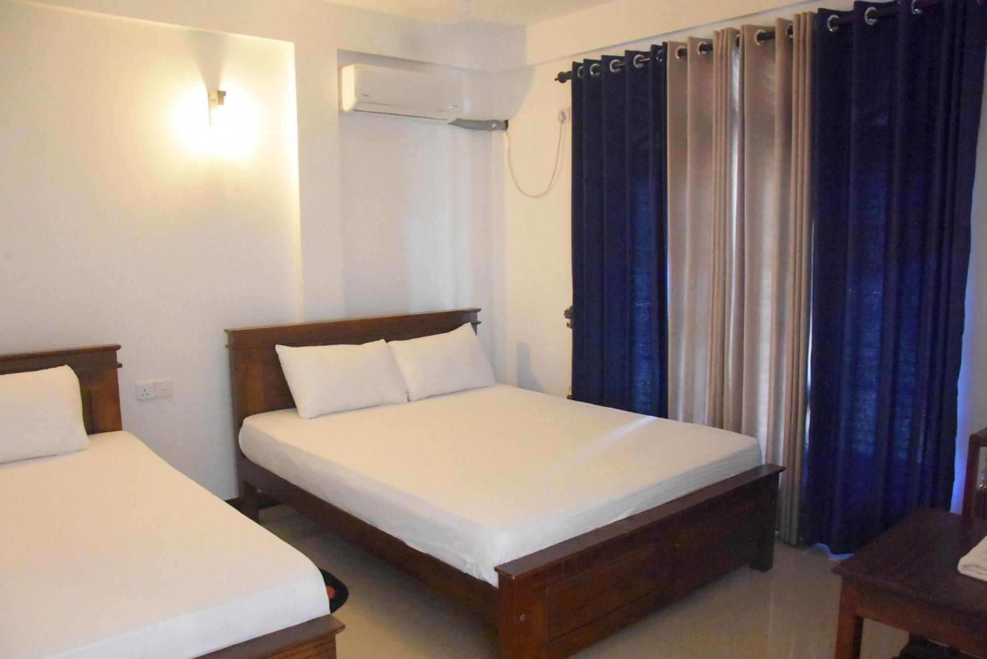 Silverline Guest House Anuradhapura Exterior photo