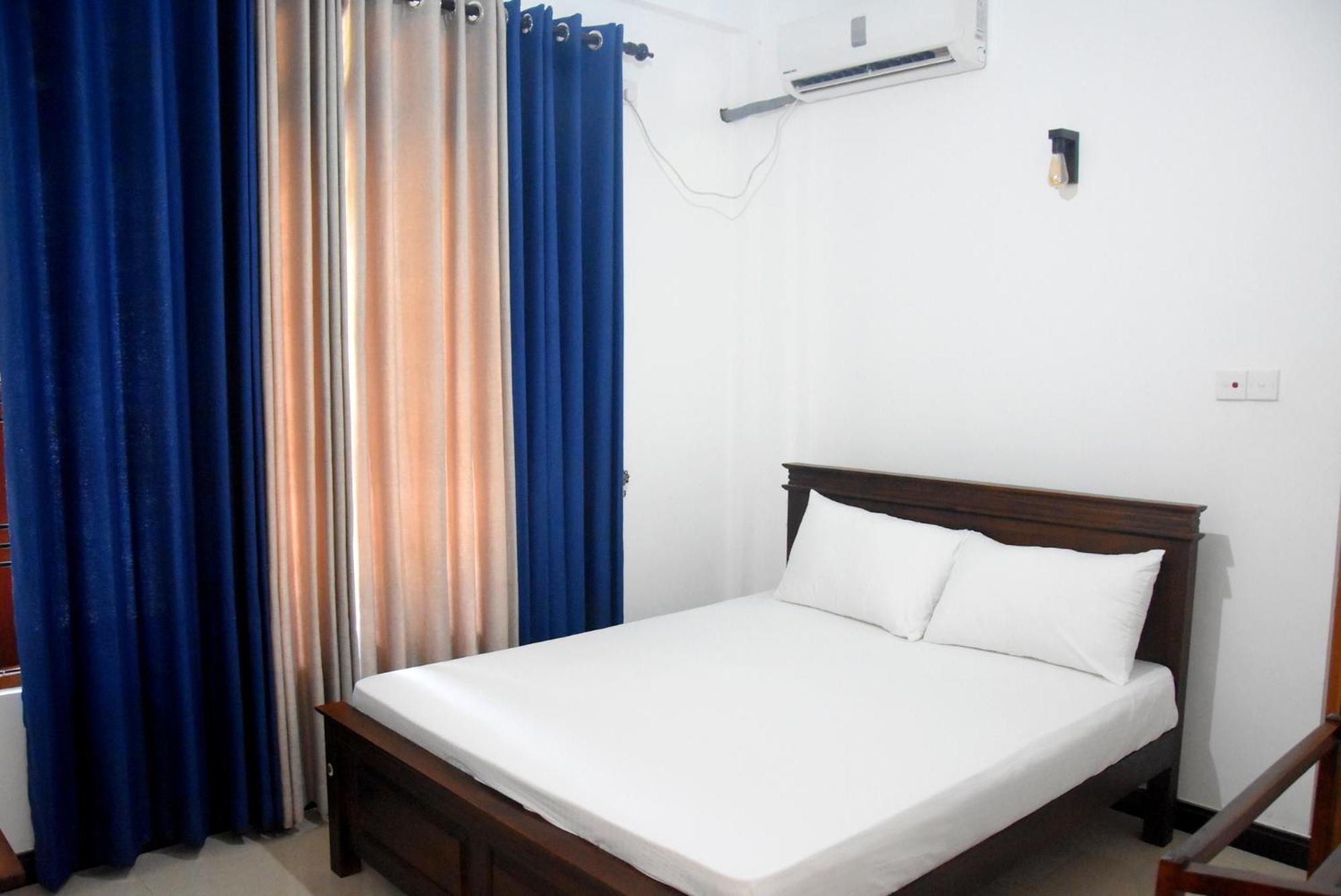 Silverline Guest House Anuradhapura Exterior photo