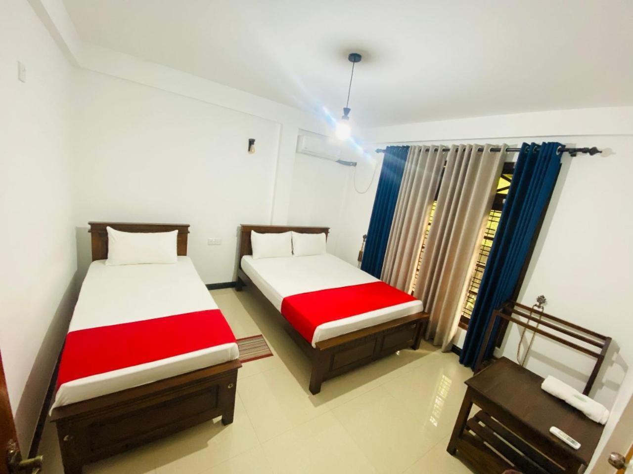Silverline Guest House Anuradhapura Room photo