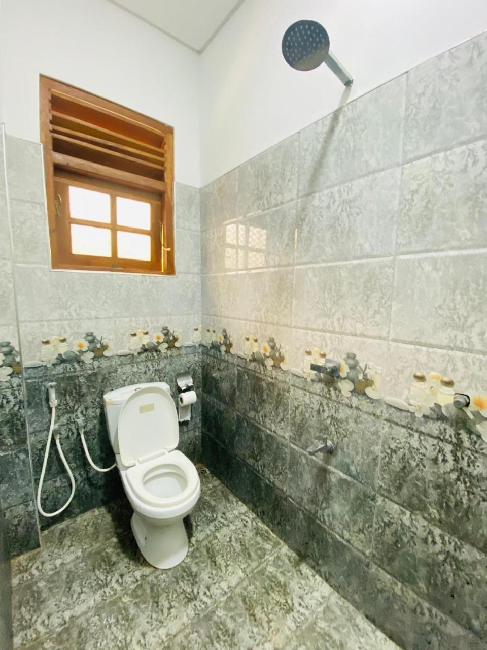 Silverline Guest House Anuradhapura Room photo